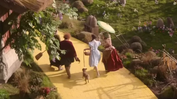 テイラー・スウィフト「ウィキッド」降板、代役候補に迫る